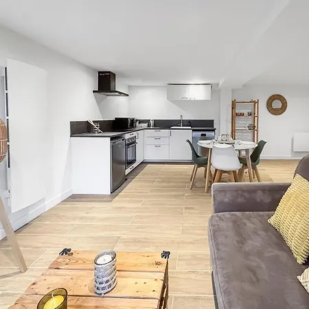 Vakantiehuis Maison Cosy Renovee Et Lumineuse Pont-de-lʼArche