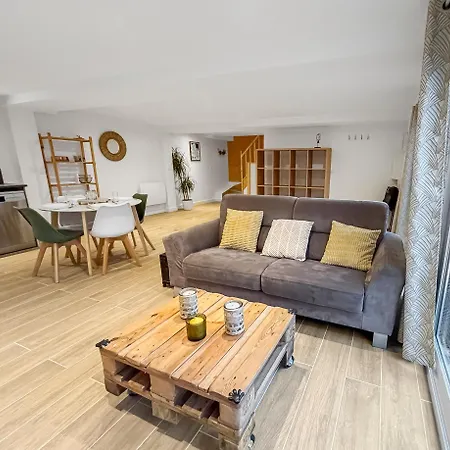 Vakantiehuis Maison Cosy Renovee Et Lumineuse Pont-de-lʼArche